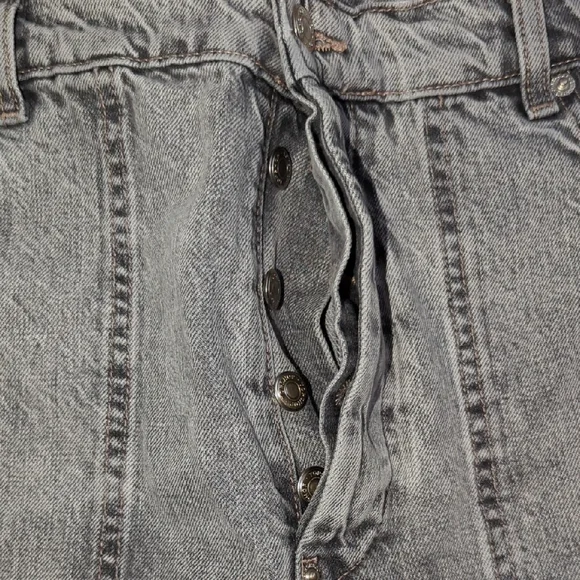 Topshop Men's Light Gray Relaxed Denim Jeans - Picture 3 of 8